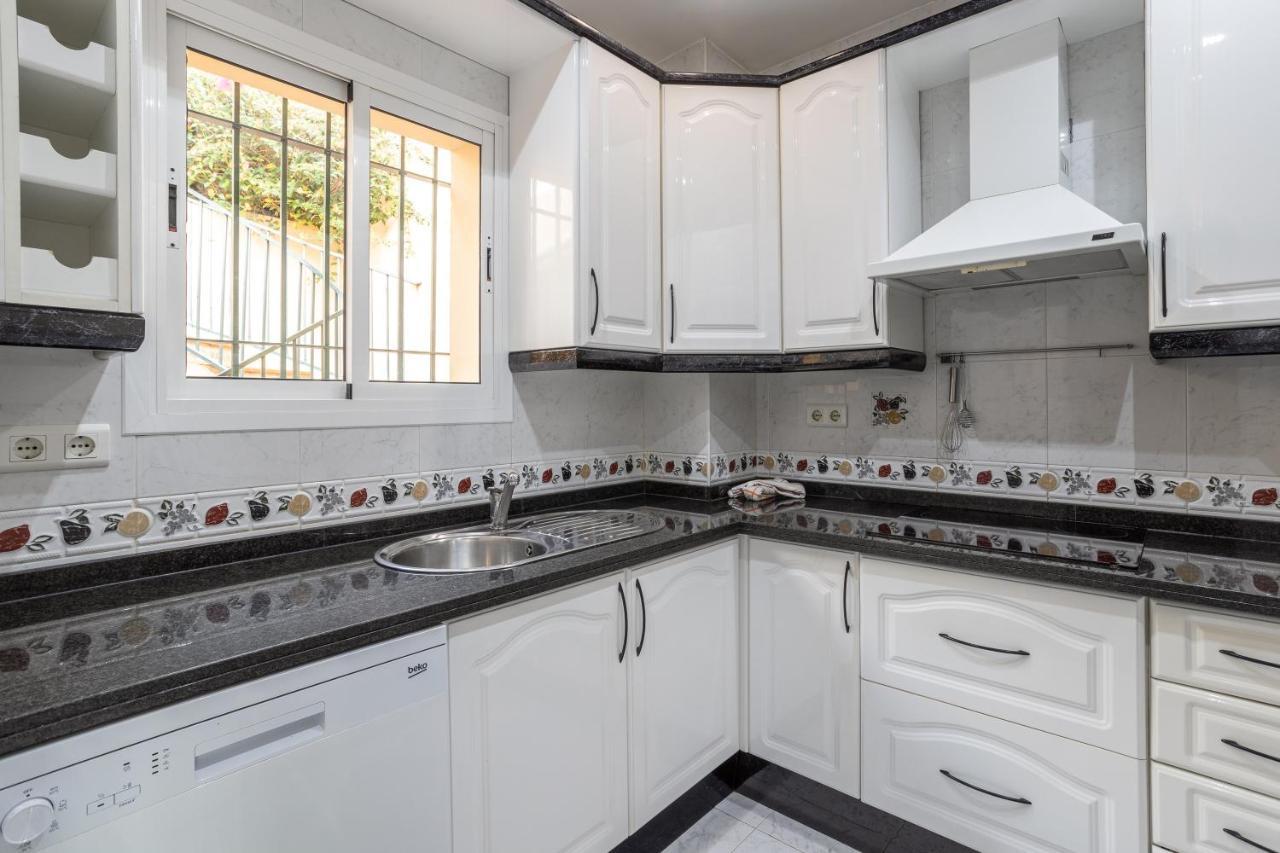 Las Flores 5 - Large Townhouse Nerja Exterior foto